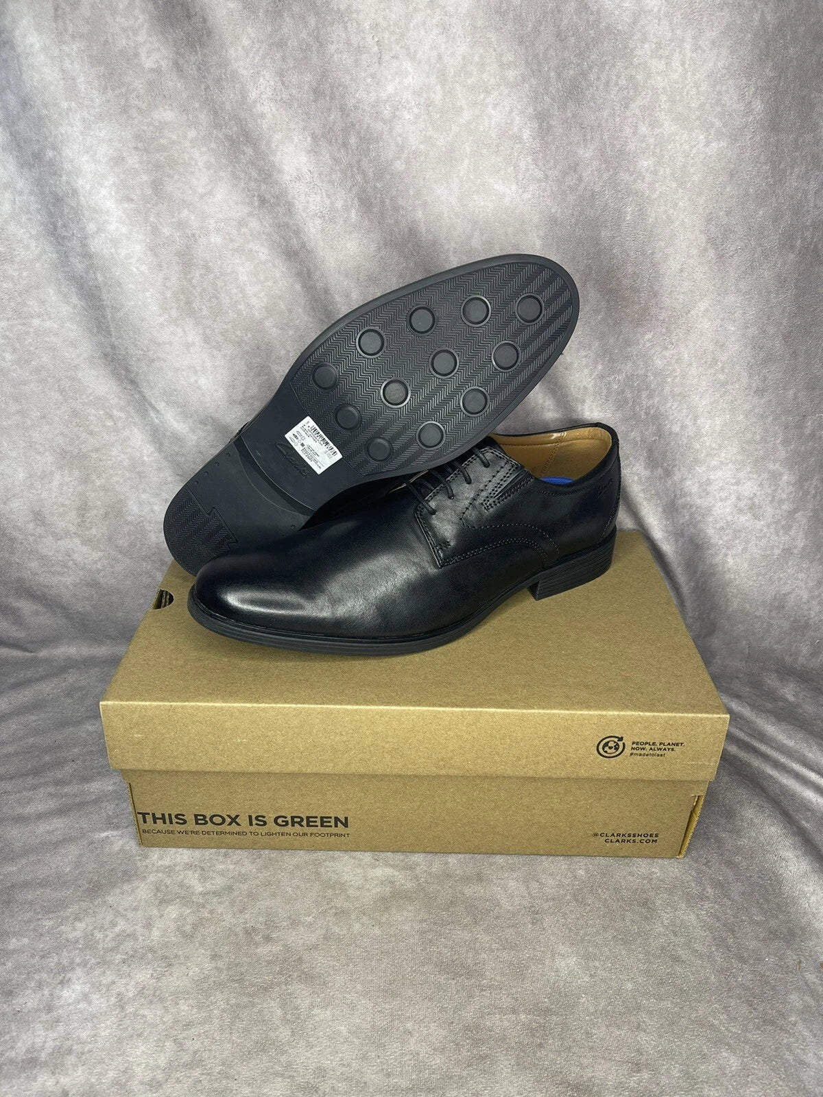 Clarks Men's Whiddon Plain Toe Oxford Black Dress shoe