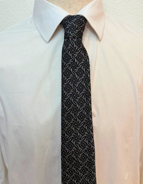 The Onyx Crest Floral Necktie