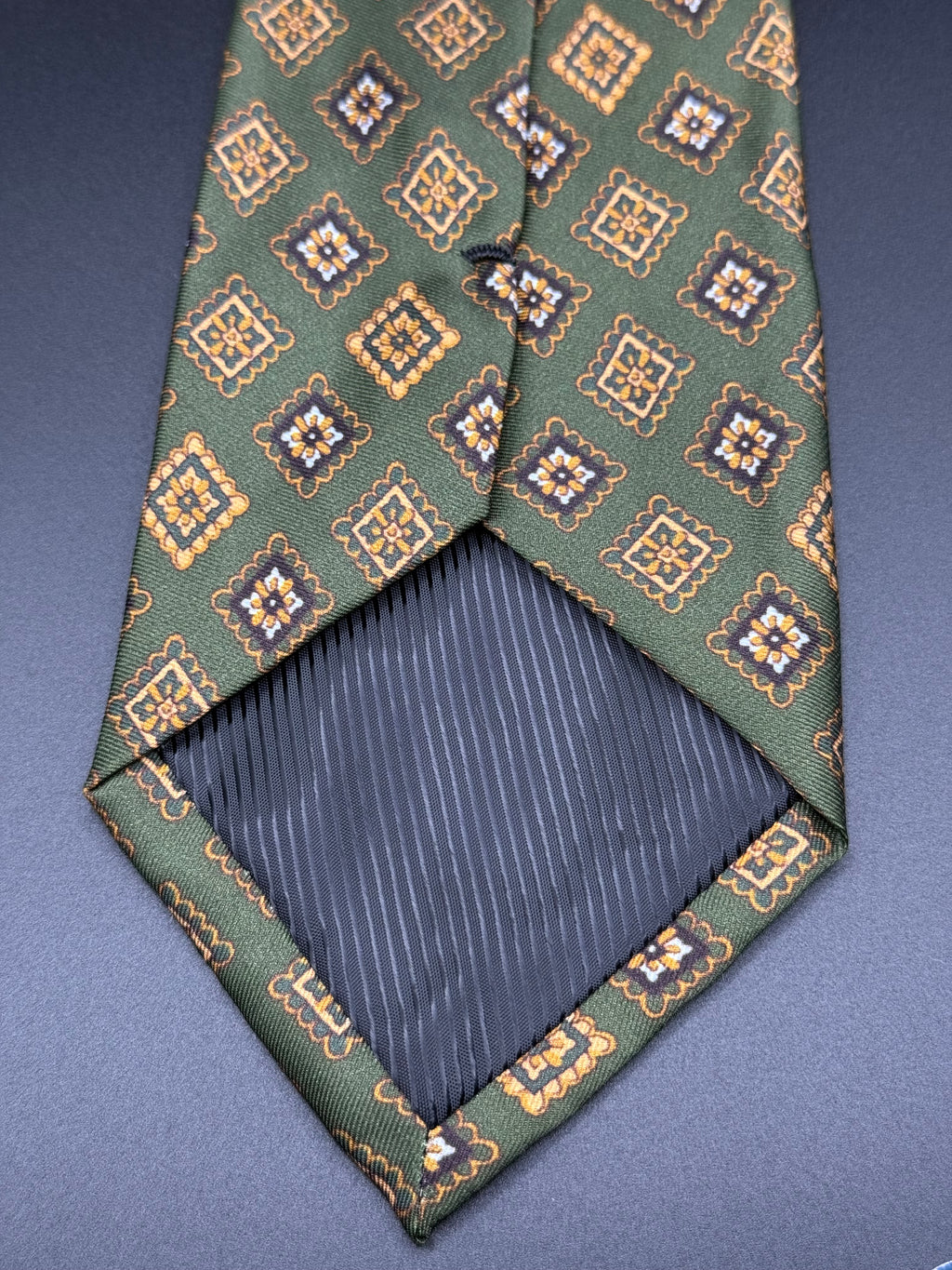 The Emerald Crest Necktie
