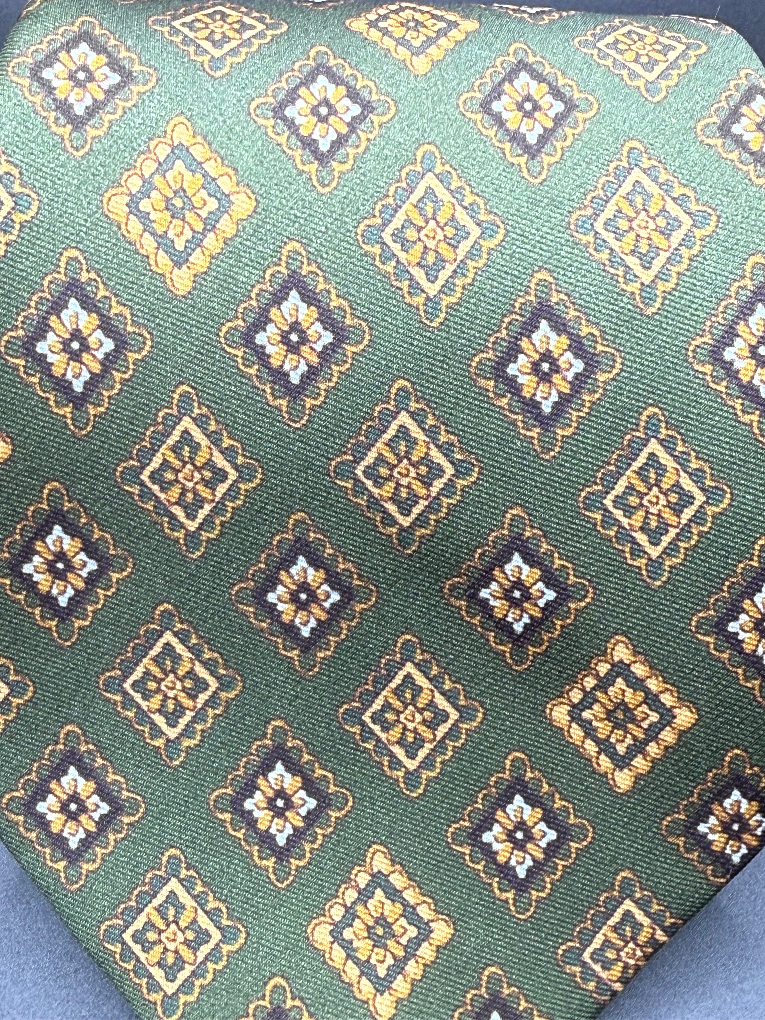 The Emerald Crest Necktie