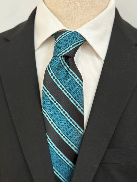 Corbata tejida a rayas azules y negras Oasis