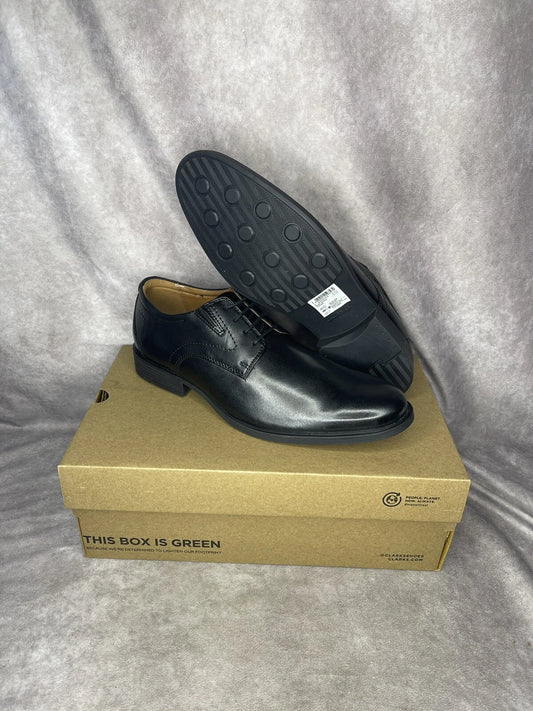 Clarks Men's Whiddon Plain Toe Oxford Black Dress shoe
